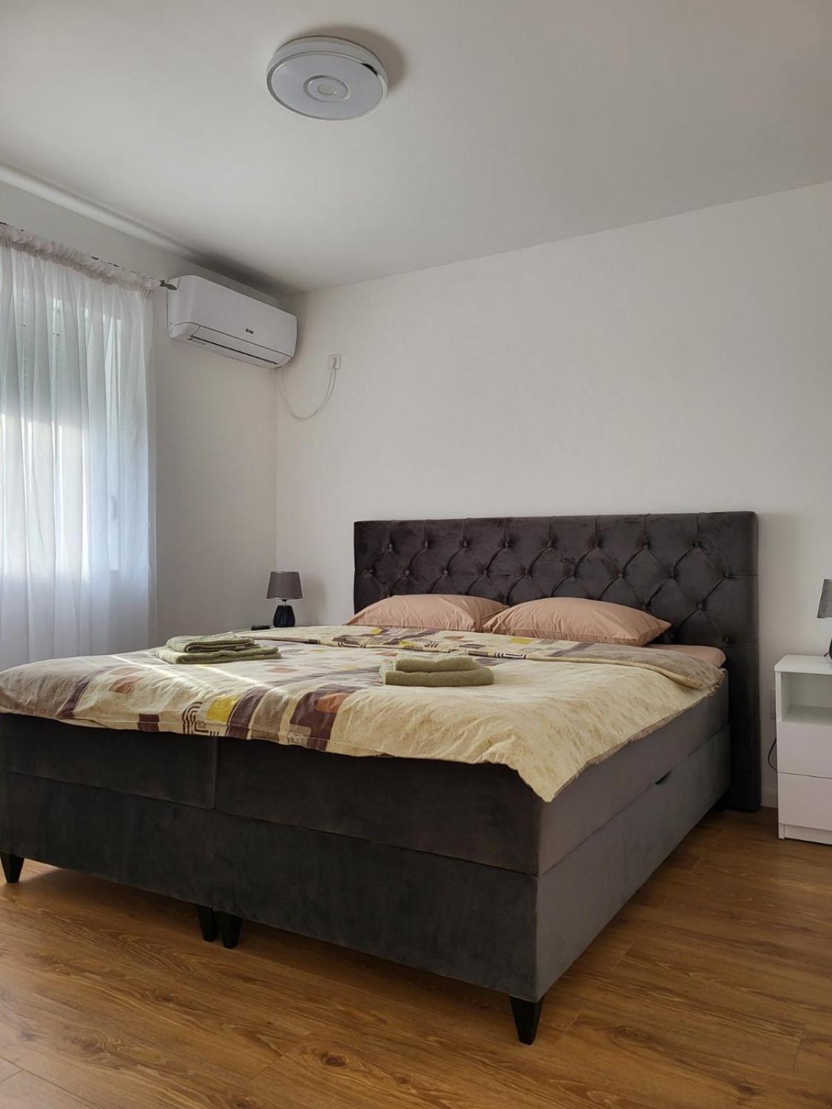Sleep & Go Apartment Surčin Exterior foto